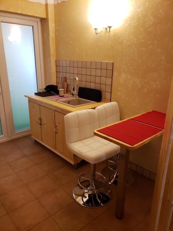 Phoenix Studio Bukarest Kültér fotó